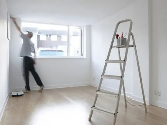 Painting and decorating services