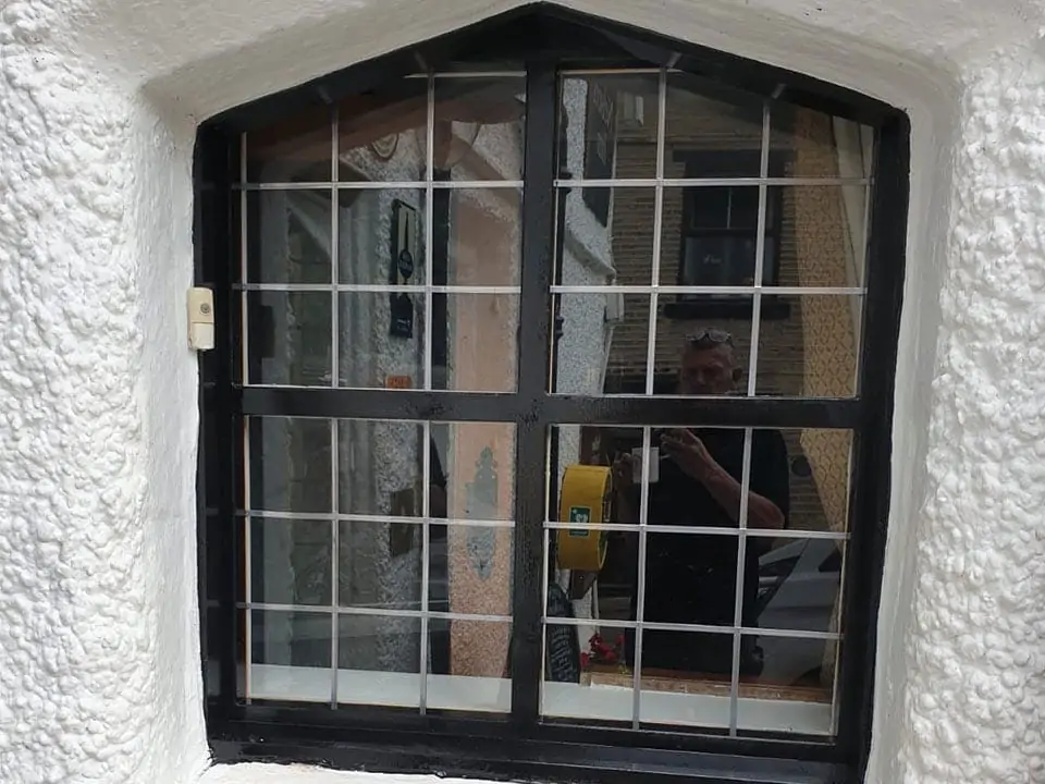 Replacement Window for Grade II Listed Building